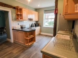 Fair Holme Image 3