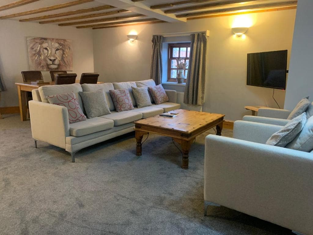 Apartment Two, The Carriage House, York Image 5