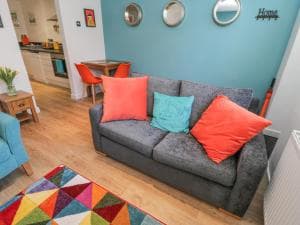27 Mitford Street Image 2