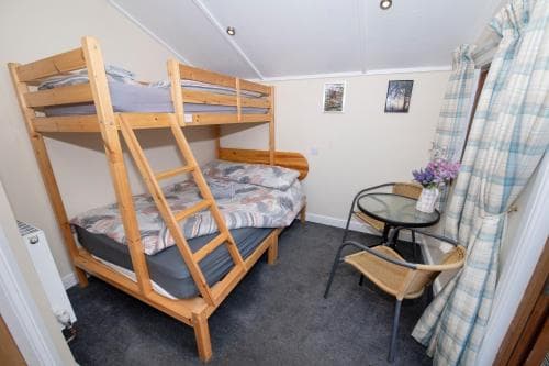 Seaways glamping, English Oak Image 5