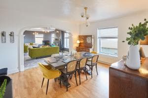 Host & Stay - Regency Mansions Apartment Image 1