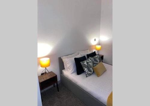 Best Priced Apartment In Doncaster #41 Image 2