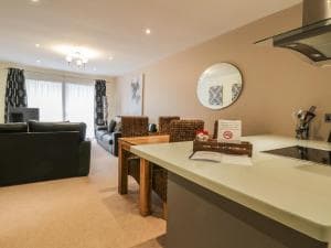 Scarborough Apartments - Two Bed (2), Scarborough Image 8