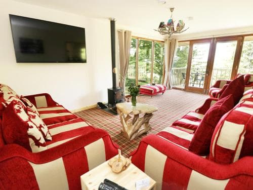 Pond Farm Woodlands, Whitby Image 2