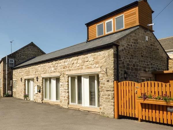 Setch Barn Image 1