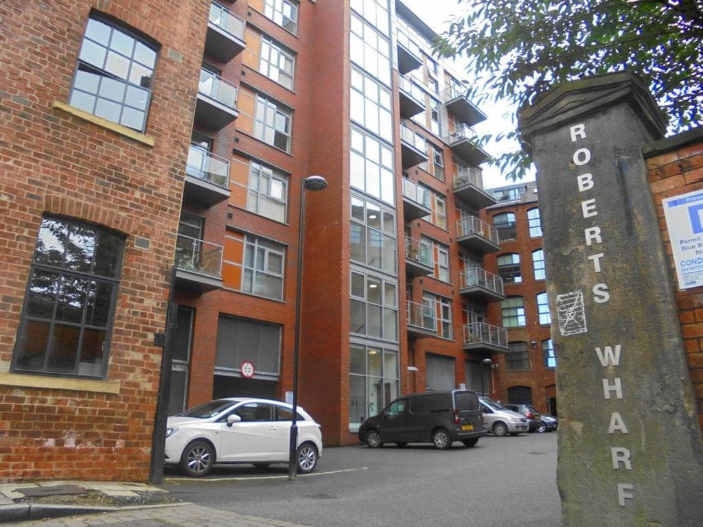 Neptune Apartments Image 1