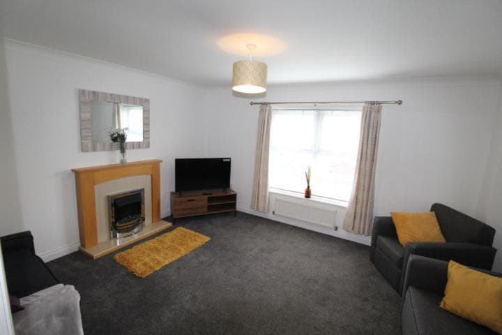 SUPER 7 PERSON 3 BEDROOM 3 BATHROOM HOUSe! Image 3