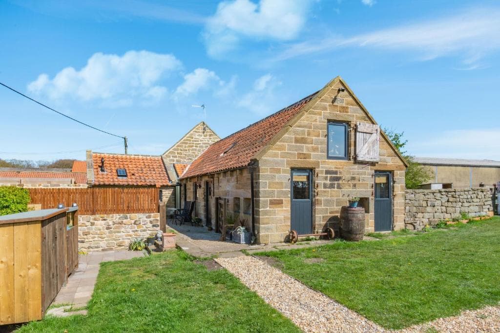 Basil's Barn Image 1