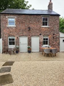 Cosy cottage right next to Sheriff Hutton Castle. Image 1
