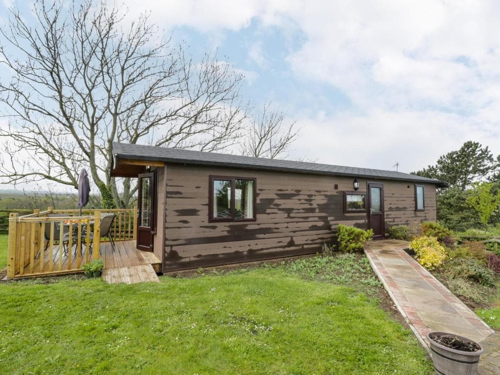 Holly Lodge Image 1