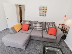 Apartment 2 Image 7