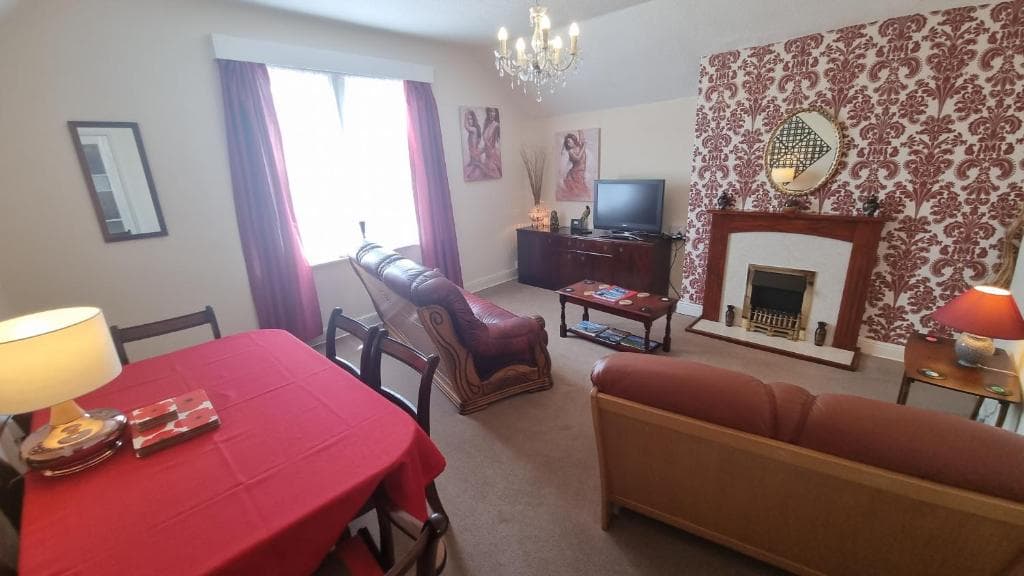 Cruden Villa - Second Floor Apartment Image 1