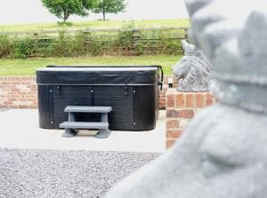 Manor Lodge Image 2