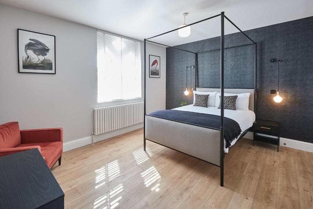 Host & Stay - Parkside Villa Image 1