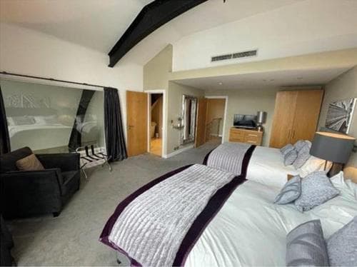 Quebecs Luxury Apartments Image 3