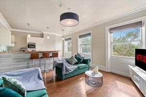 Large Spacious Apartment in Yorkshire - Parking Image 2