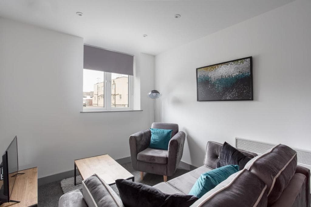 Cosy 1 Bedroom Apartment in Leeds Image 1