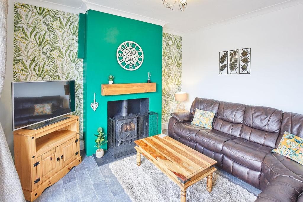 Host & Stay - Seagull Cottage Image 1
