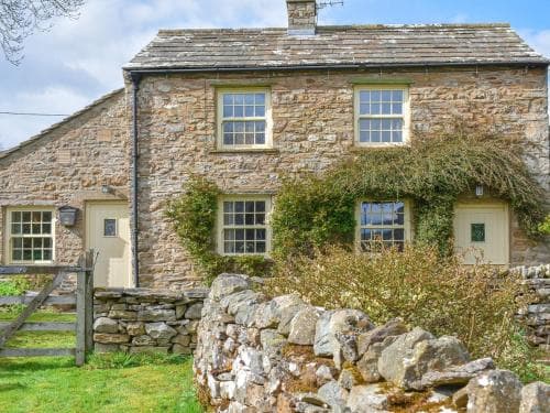 Alpine Cottage Image 2
