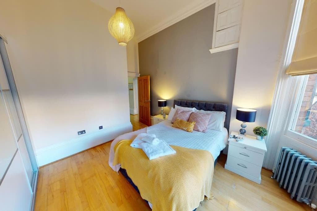 Land Of Green Ginger Apartment Image 1