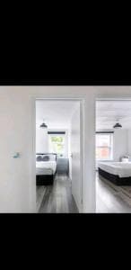 Luxary Living with free parking Image 1