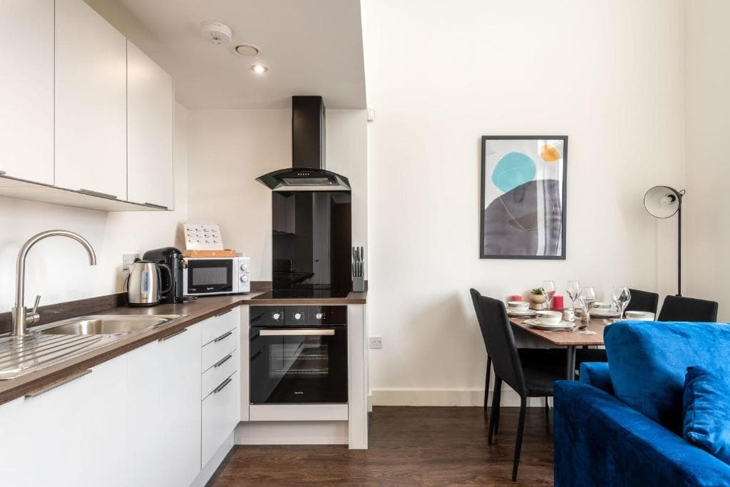 Stunning 2 Bed Riverside Apartment with Balcony Image 1