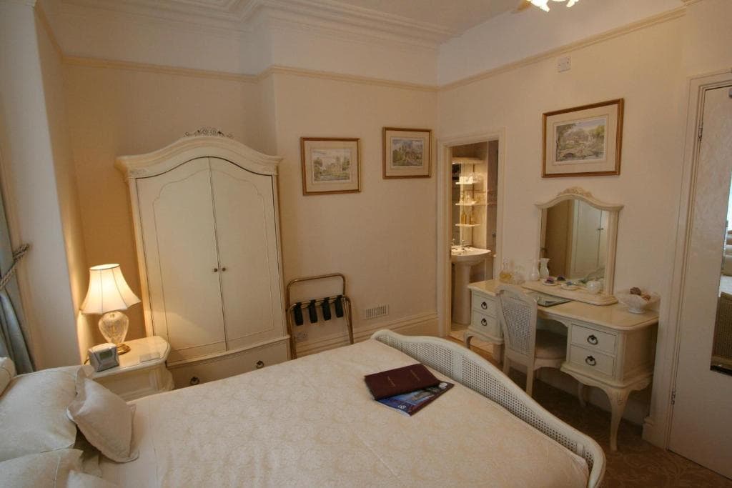 Barbican House Image 1