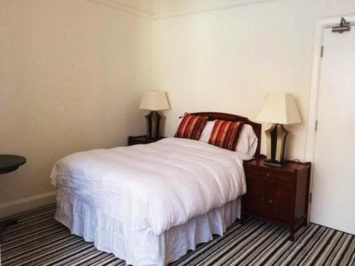 INGRAM ARMS HOTEL, HATFIELD Image 3