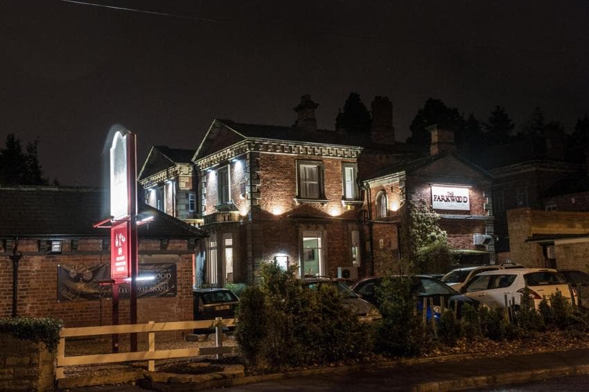 Parkwood Hotel Image 1
