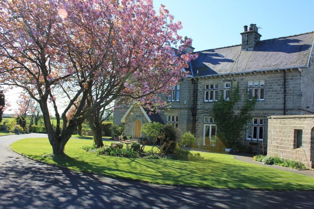 Hazel Manor Image 3