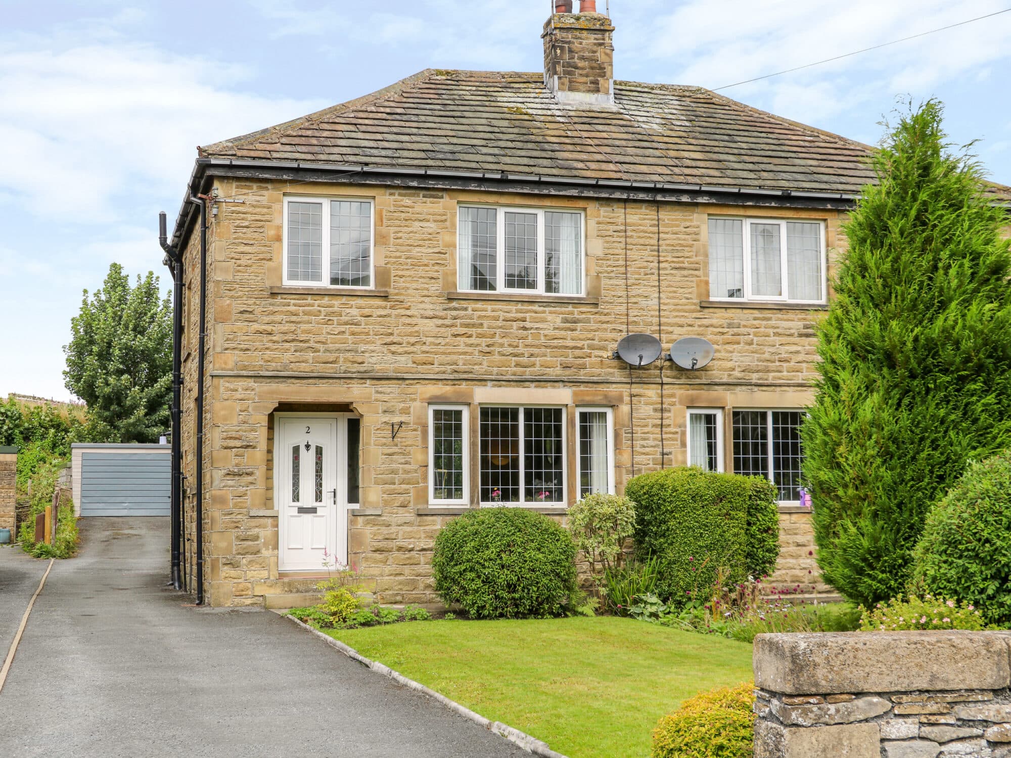 2 Ings Avenue Image 3