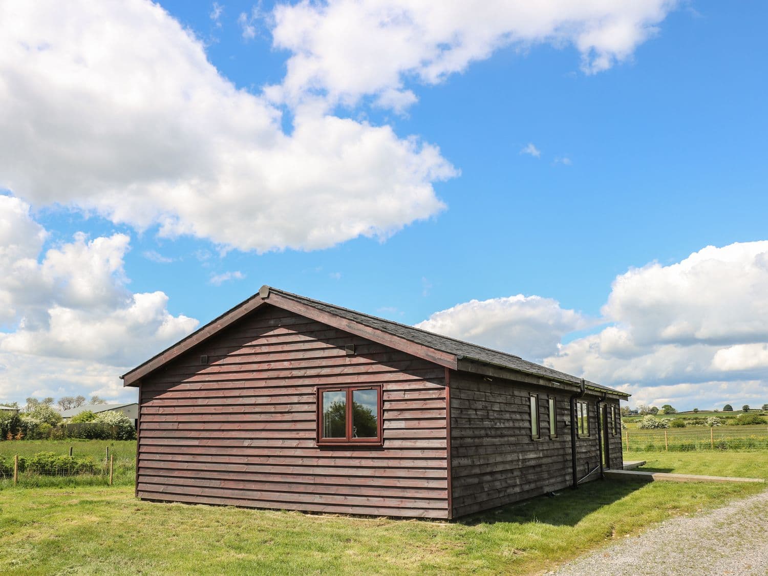 Rose Lodge Image 2
