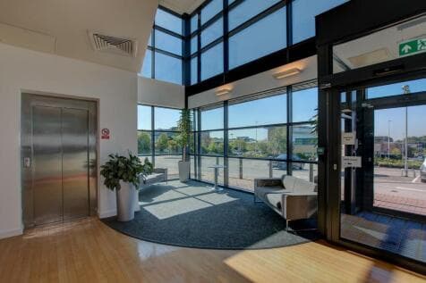Office to rent Image 7
