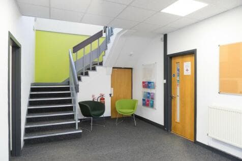 Serviced Office to rent Image 8