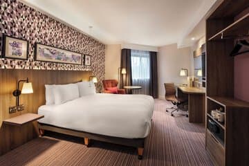 Accommodation at Leonardo London Heathrow Airport in london heathrow airport