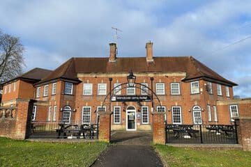 Accommodation at Wendover Arms in wycombe air park
