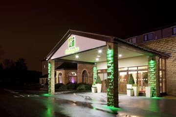 Accommodation at Holiday Inn Barnsley by IHG in dodworth railway station