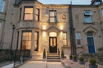 Accommodation at Townhouse No 12 in mirfield