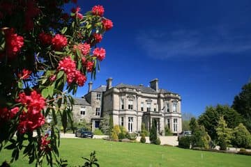 Accommodation at Tre-Ysgawen Hall in anglesey airport