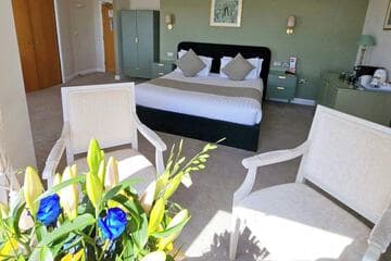 Accommodation at Legends Hotel Brighton in brighton city airport