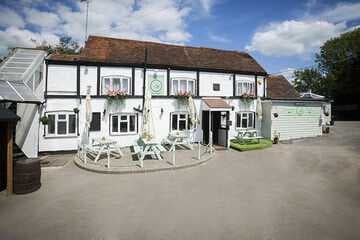 Accommodation at King William in london luton airport