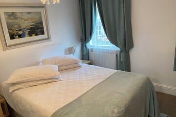 Accommodation at A & B Guest House Cambridge Ltd in cambridge city airport