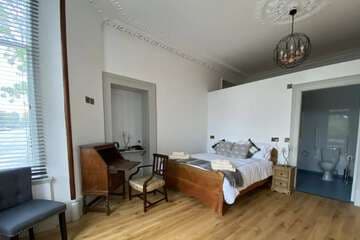 Accommodation at Manor House in wick airport