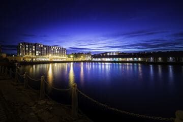 Accommodation at Apex City Quay Hotel & Spa in dundee airport