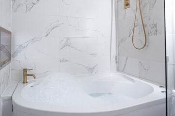 Manhattan Luxury Suites