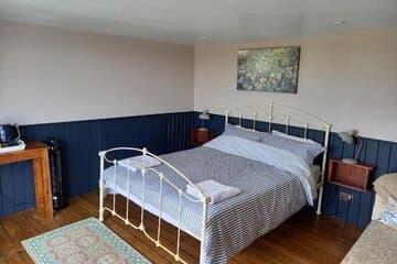 Accommodation at Inner Dowsing Lightship in rochester airport