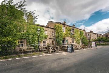 Accommodation at The Green Dragon Inn - Hardraw in hardraw