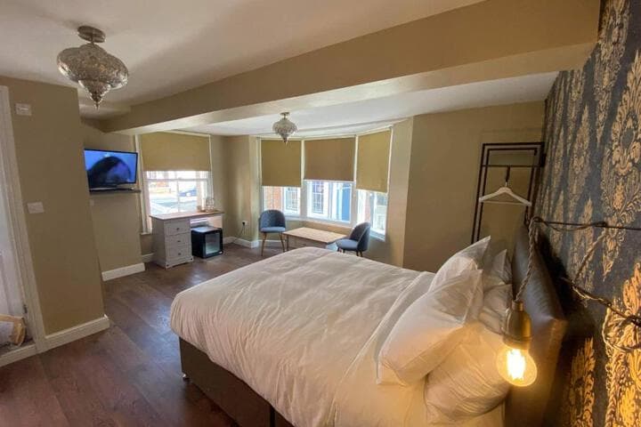 The Black Swan Hotel Image 12