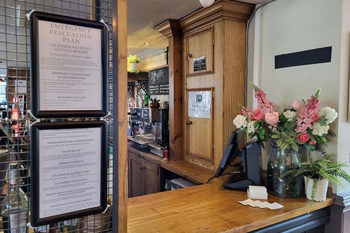 The Black Swan Hotel Image 11
