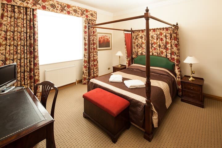 Mercure York Fairfield Manor Hotel Image 8
